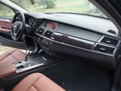 2011款 4.4T xDrive50i领先型 5座