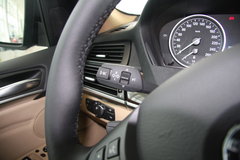 2011款 4.4T xDrive50i领先型 5座