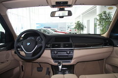 2011款 4.4T xDrive50i领先型 5座
