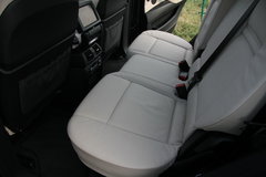 2011款 4.4T xDrive50i领先型 5座
