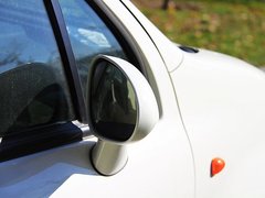 2010款 1.0 手动 标准型