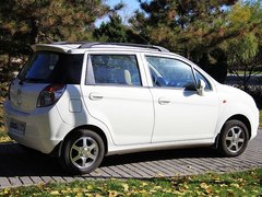 2010款 1.0 手动 标准型