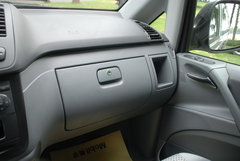 2010款 2.2T 自动 柴油精英版 8-9座