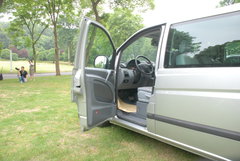 2010款 2.2T 自动 柴油精英版 8-9座