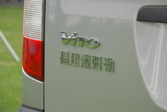 2010款 2.2T 自动 柴油精英版 8-9座