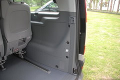 2010款 2.2T 自动 柴油精英版 8-9座