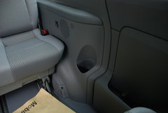 2010款 2.2T 自动 柴油精英版 8-9座