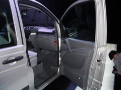 2010款 2.2T 自动 柴油精英版 8-9座