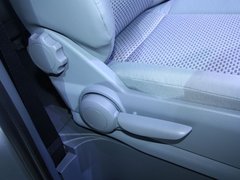2010款 2.2T 自动 柴油精英版 8-9座