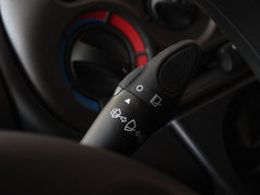2010款 1.6L 手动 豪华型 6座