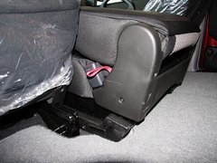 2010款 1.6L 手动 豪华型 5座