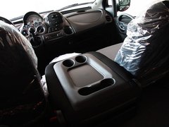 2010款 1.6L 手动 豪华型 5座
