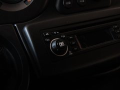 2010款 1.6L 手动 豪华型 5座