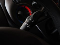 2010款 1.6L 手动 豪华型 5座