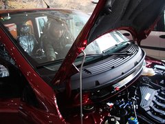 2010款 1.6L 手动 豪华型 5座