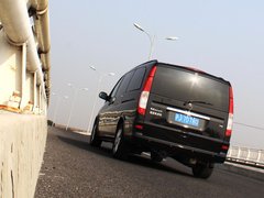 2010款 2.5L 自动 豪华版 7座