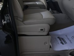 2010款 2.5L 自动 豪华版 7座