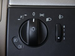 2010款 2.5L 自动 豪华版 7座