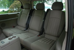 2010款 2.5L 自动 豪华版 7座