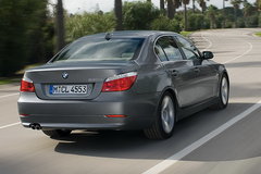 2006款 550i 4.8L 中规