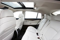 2006款 550i 4.8L 中规