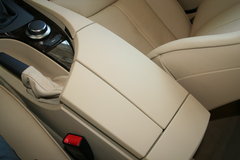 2006款 550i 4.8L 中规