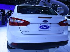 2013款 ST 2.0T 手动 橙色版
