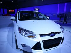 2013款 ST 2.0T 手动 橙色版