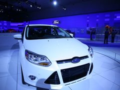 2013款 ST 2.0T 手动 橙色版