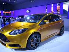 2013款 ST 2.0T 手动 橙色版