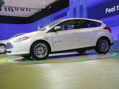2013款 ST 2.0T 手动 橙色版
