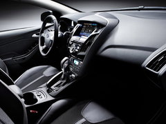 2012款 两厢 2.0L DCT 豪华运动型