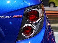 2010款 1.6L 自动 炫动版（劲黑内饰）