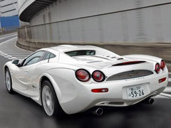 2010款 3.3L 自动 豪华型