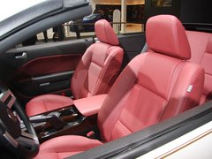 2010款 3.7L自动 敞篷版