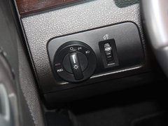 2010款 3.7L自动 敞篷版
