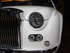 2010款 3.7L自动 敞篷版