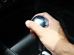 2012款 1.6L 自动 至尊版
