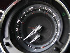 2012款 1.6L 自动 至尊版