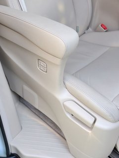 2011款 3.5L 自动 豪华版 7座