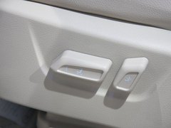 2011款 2.0L 自动 尊贵型