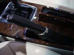 2011款 2.0L 自动 尊贵型