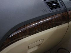 2011款 2.0L 自动 尊贵型