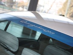 2011款 2.0L 自动 尊贵型