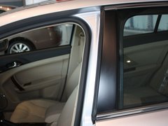 2011款 2.0L 自动 尊贵型