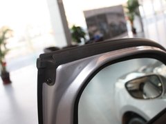 2011款 2.0L 自动 尊贵型