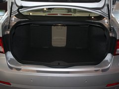 2011款 2.0L 自动 尊贵型