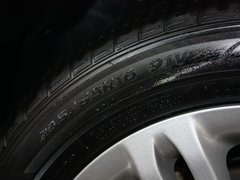 2011款 2.0L 自动 尊贵型
