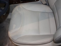 2011款 2.0L 自动 尊贵型