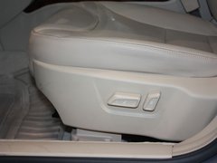 2011款 2.0L 自动 尊贵型